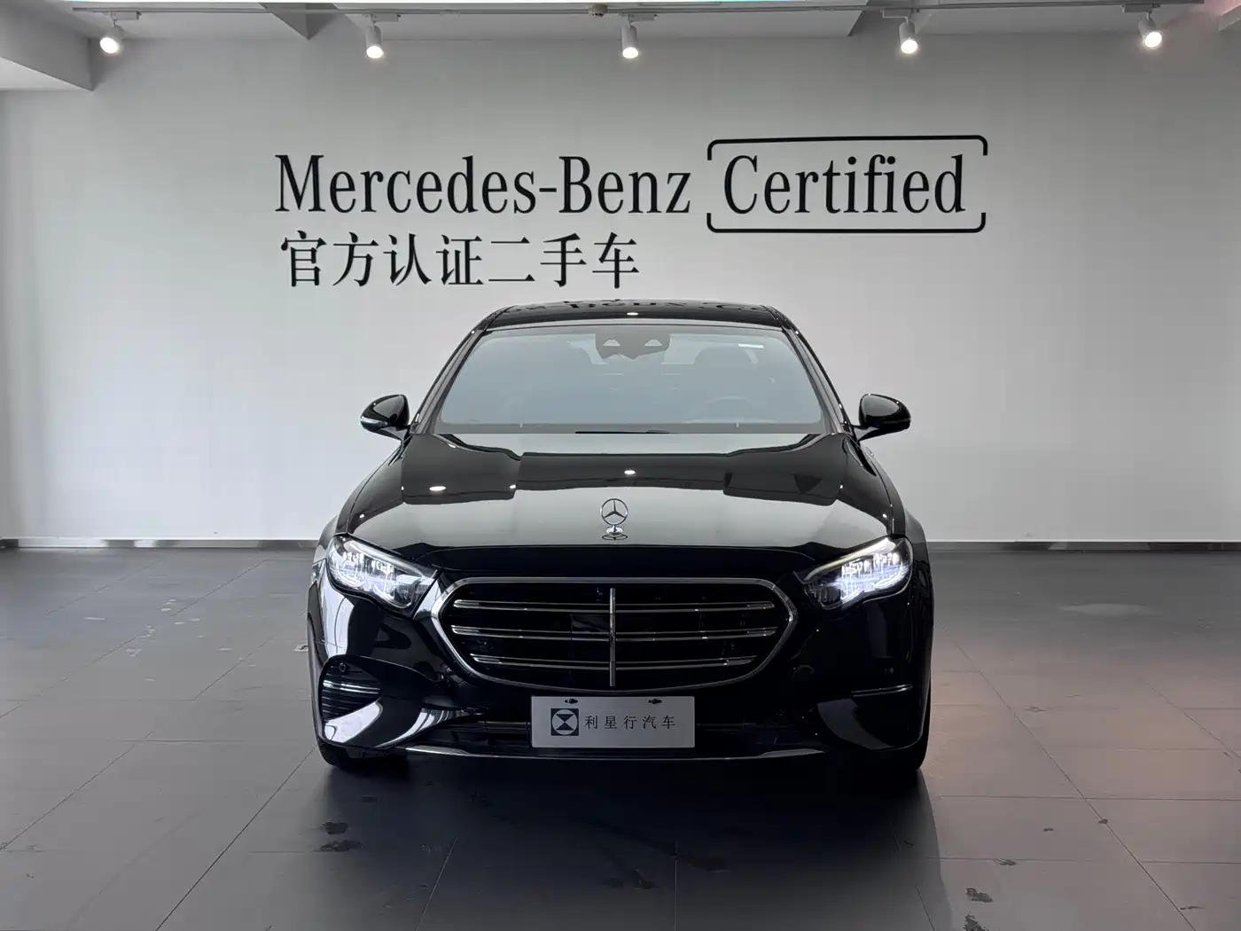 Mercedes-Benz E-Class 2024 E 300 L Fashion фото 5