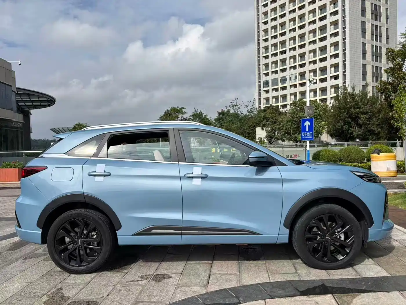 JAC Motors JAC QX PHEV 2023 2023 120km Dynamic Edition