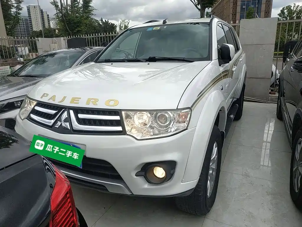2016 Mitsubishi Pajero Sport