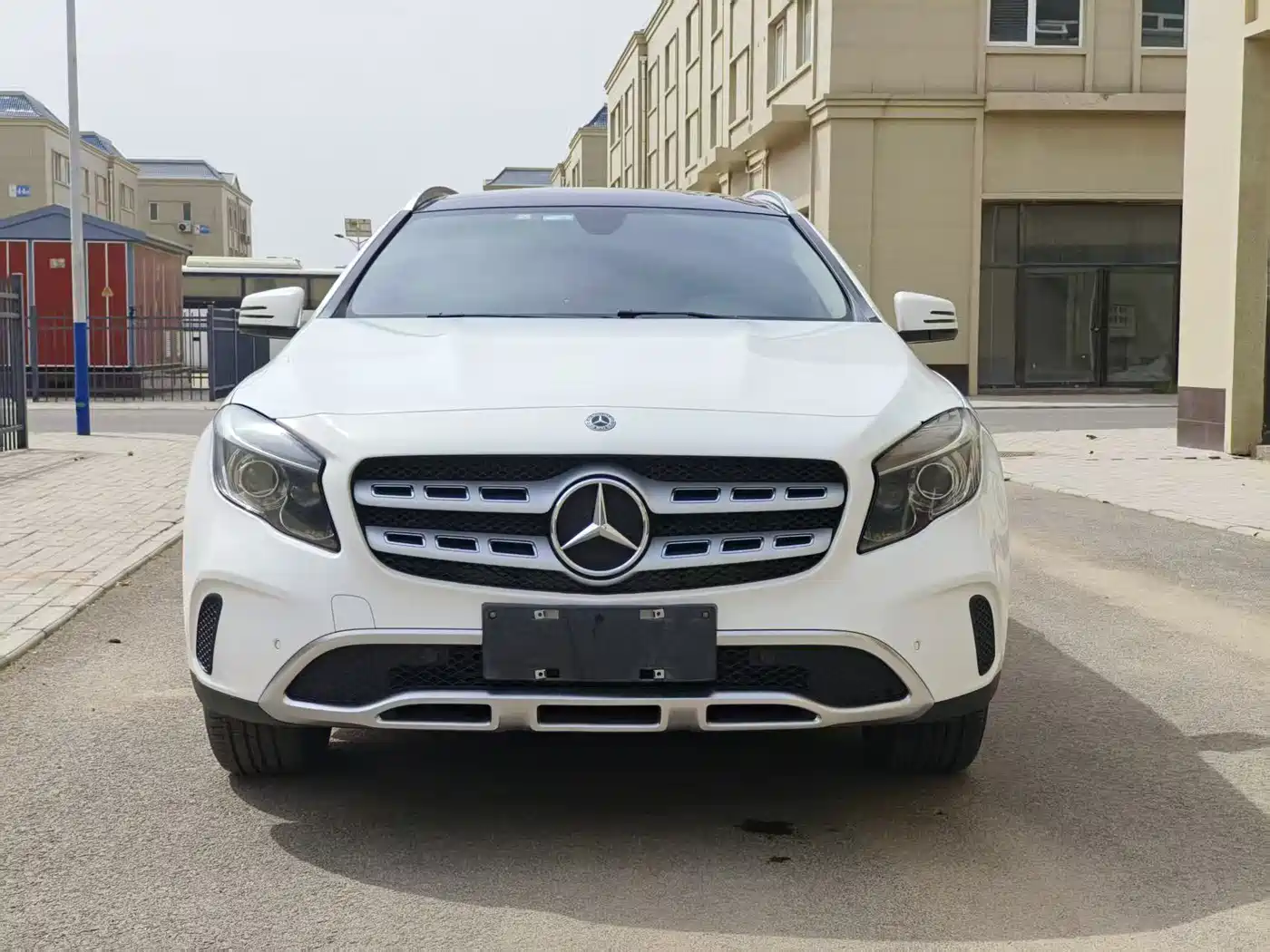 Mercedes-Benz GLA 2018 GLA 200 Dynamic фото 2