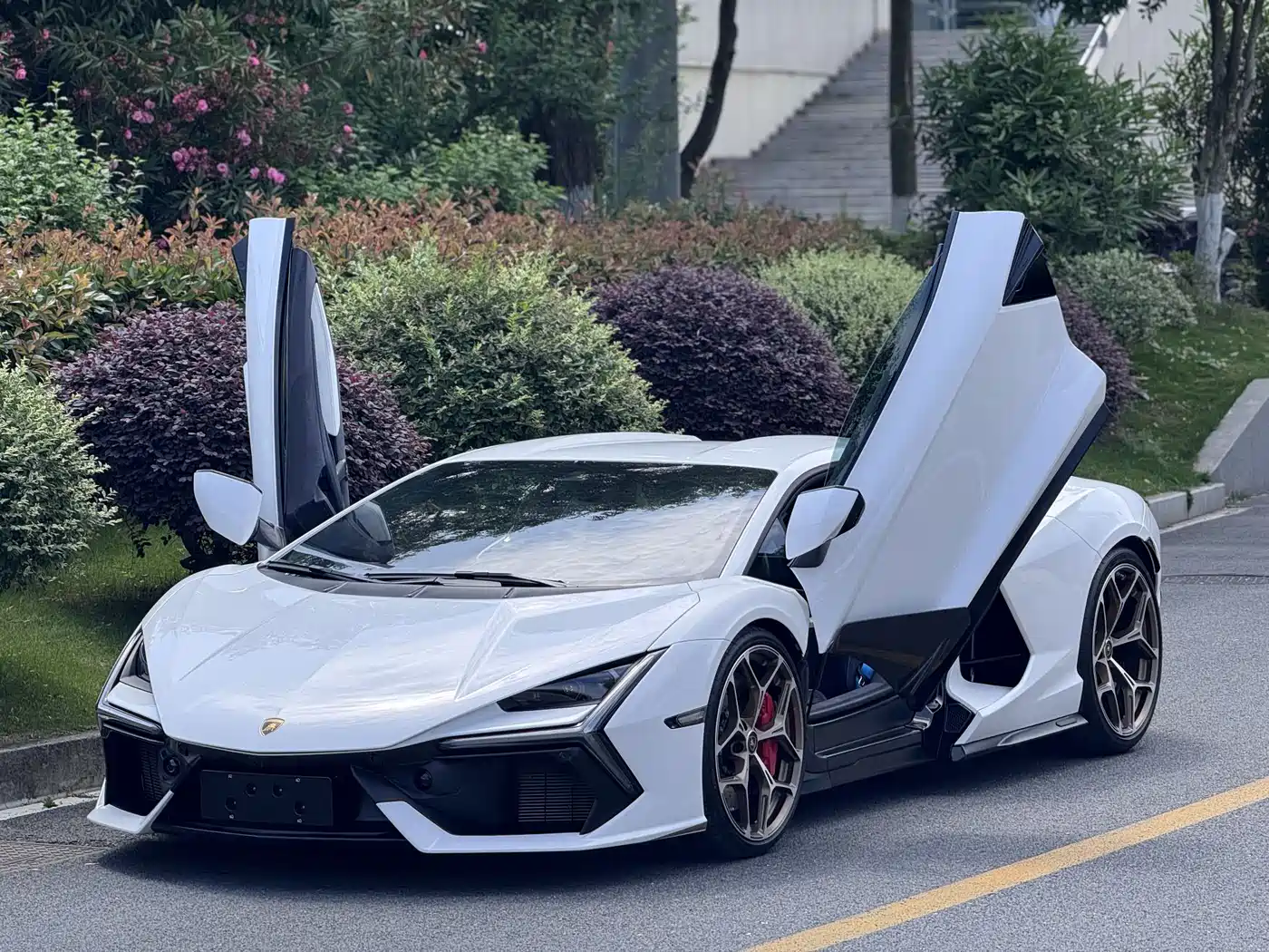 Lamborghini Revuelto 2025 2023 6.5L PHEV Standard
