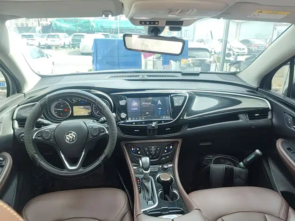 Photo 10 - Buick Envision Plus