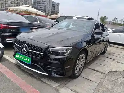 Mercedes-Benz E