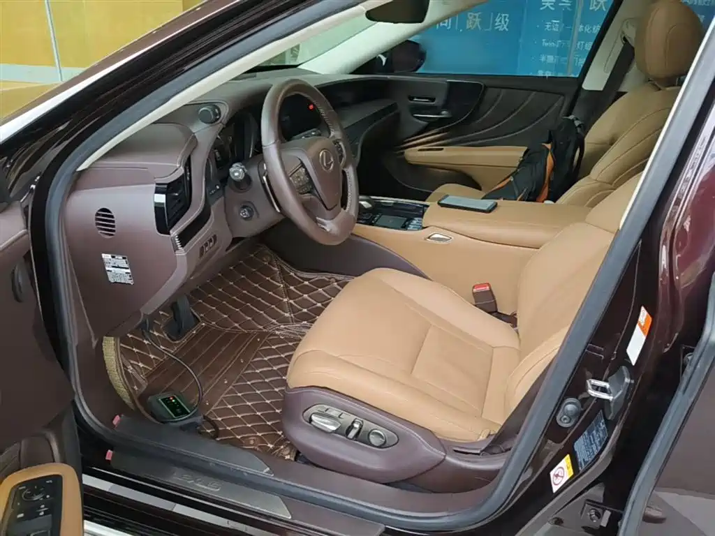 Lexus LS 2018 350 Excellence Edition China V фото 15
