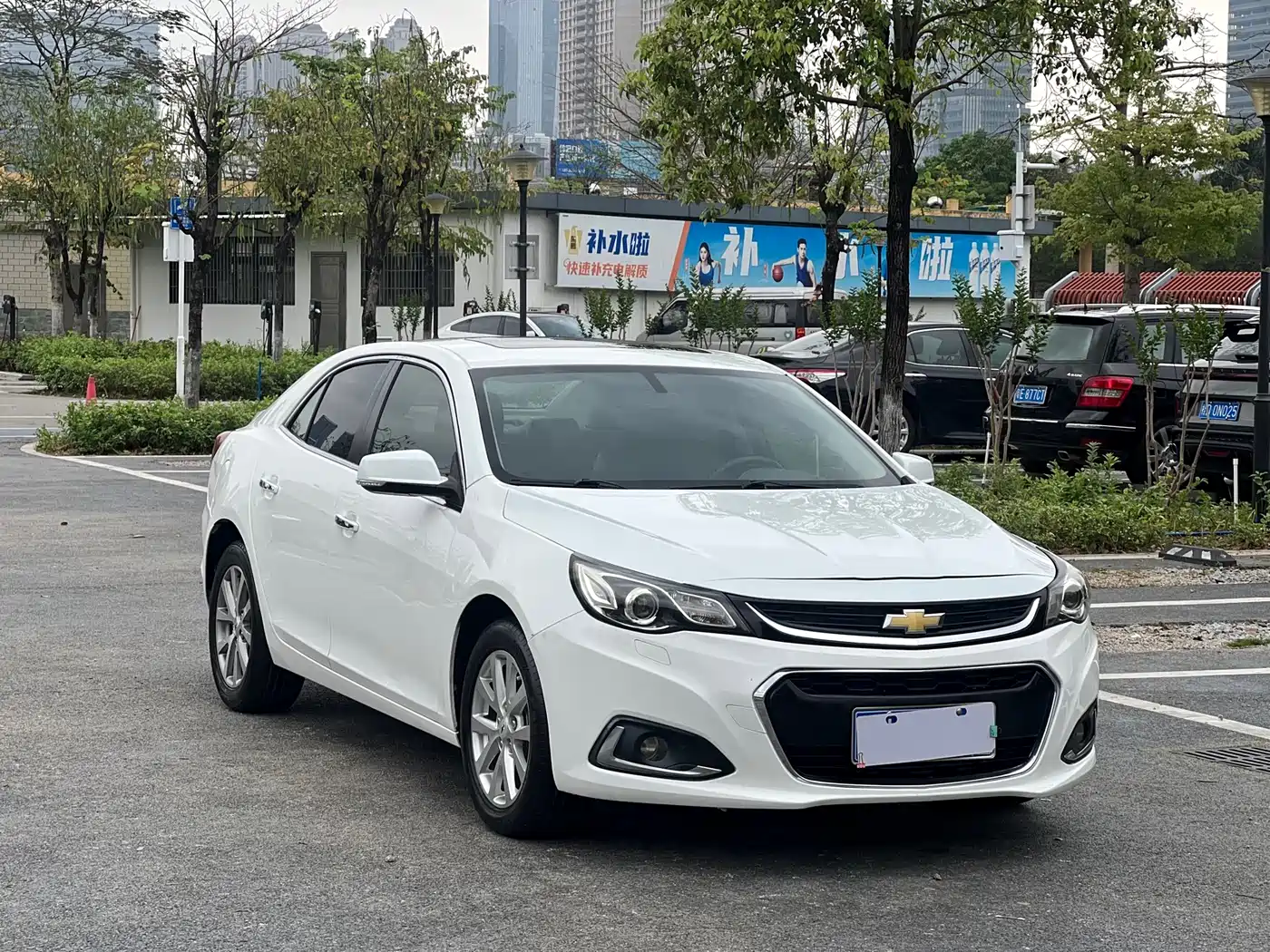 Chevrolet Malibu 2018 530T Automatic Luxury Edition фото 3