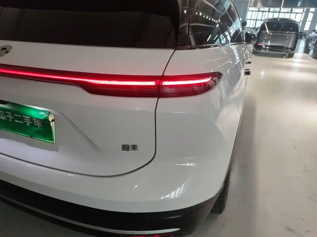 Фото 8 - NIO ES6