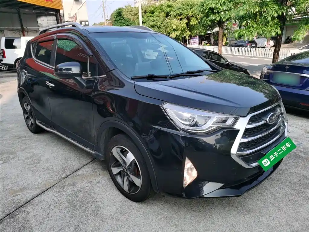 JAC Motors Refine S3 2017 2017 1.6L CVT Luxury Smart