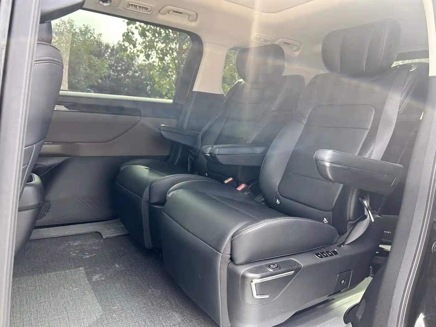 GAC Trumpchi Trumpchi E8 2025 2024 Glory Series 2.0L Glory Edition