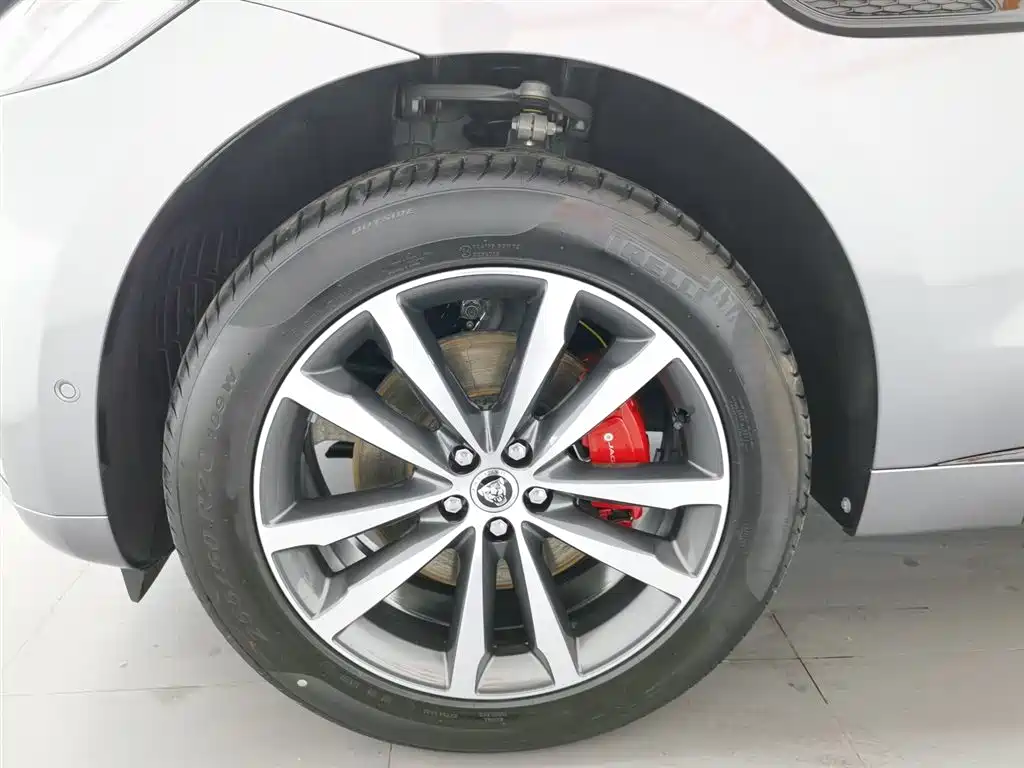JAGUAR F PACE