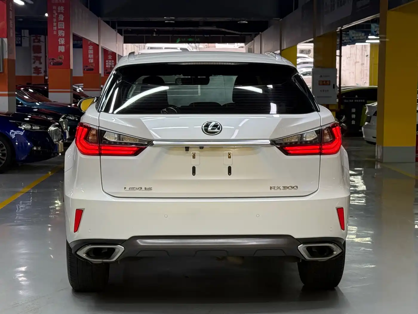 Фото 6 - Lexus RX