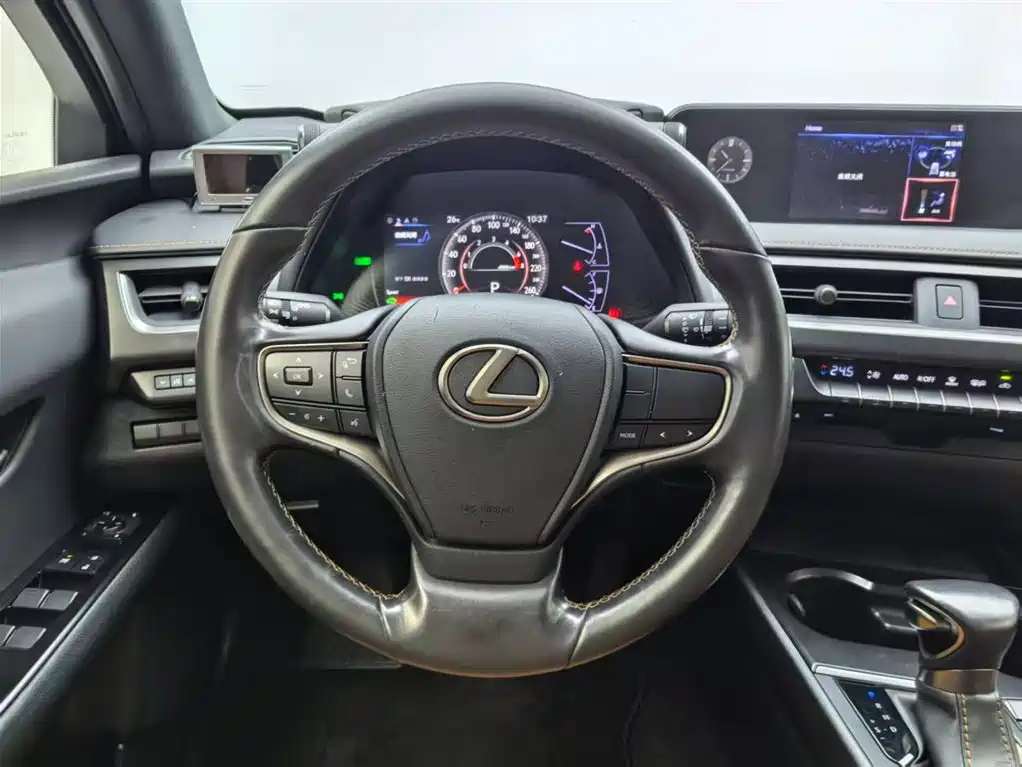 Lexus UX 2020 260h Explore Cool Edition фото 5