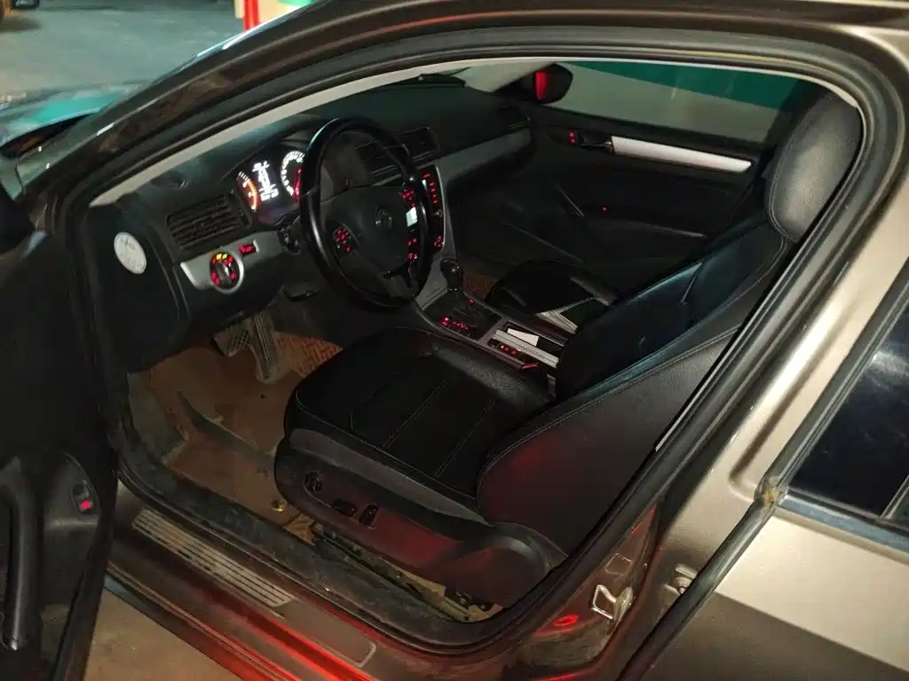 Photo 12 - Volkswagen Passat