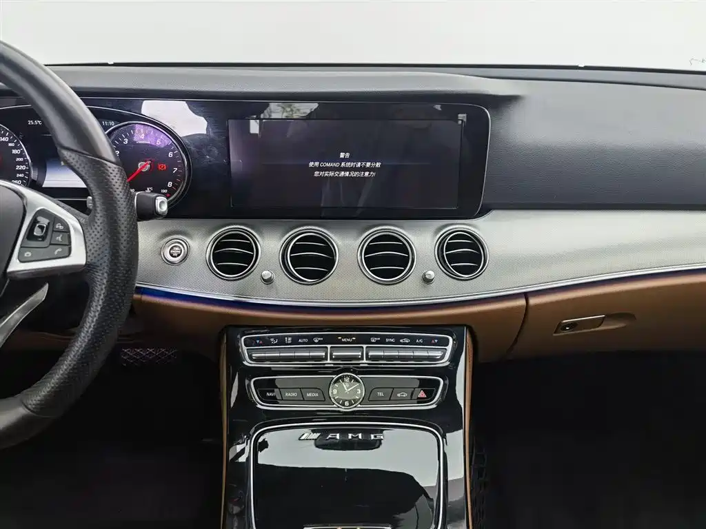 Mercedes-Benz E-Class 2017 E 300 Sport фото 12