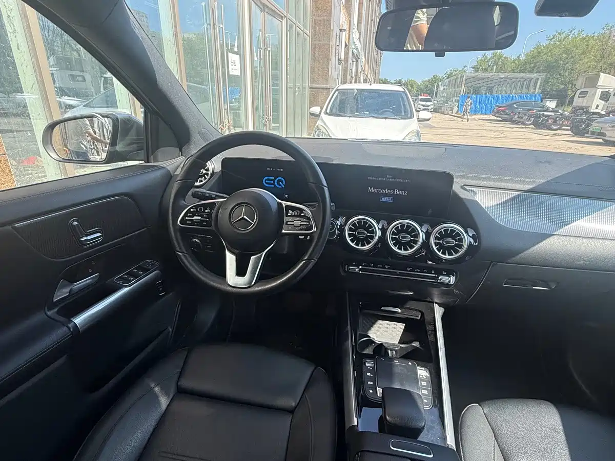 Mercedes-Benz EQA 2022 2022 EQA 260