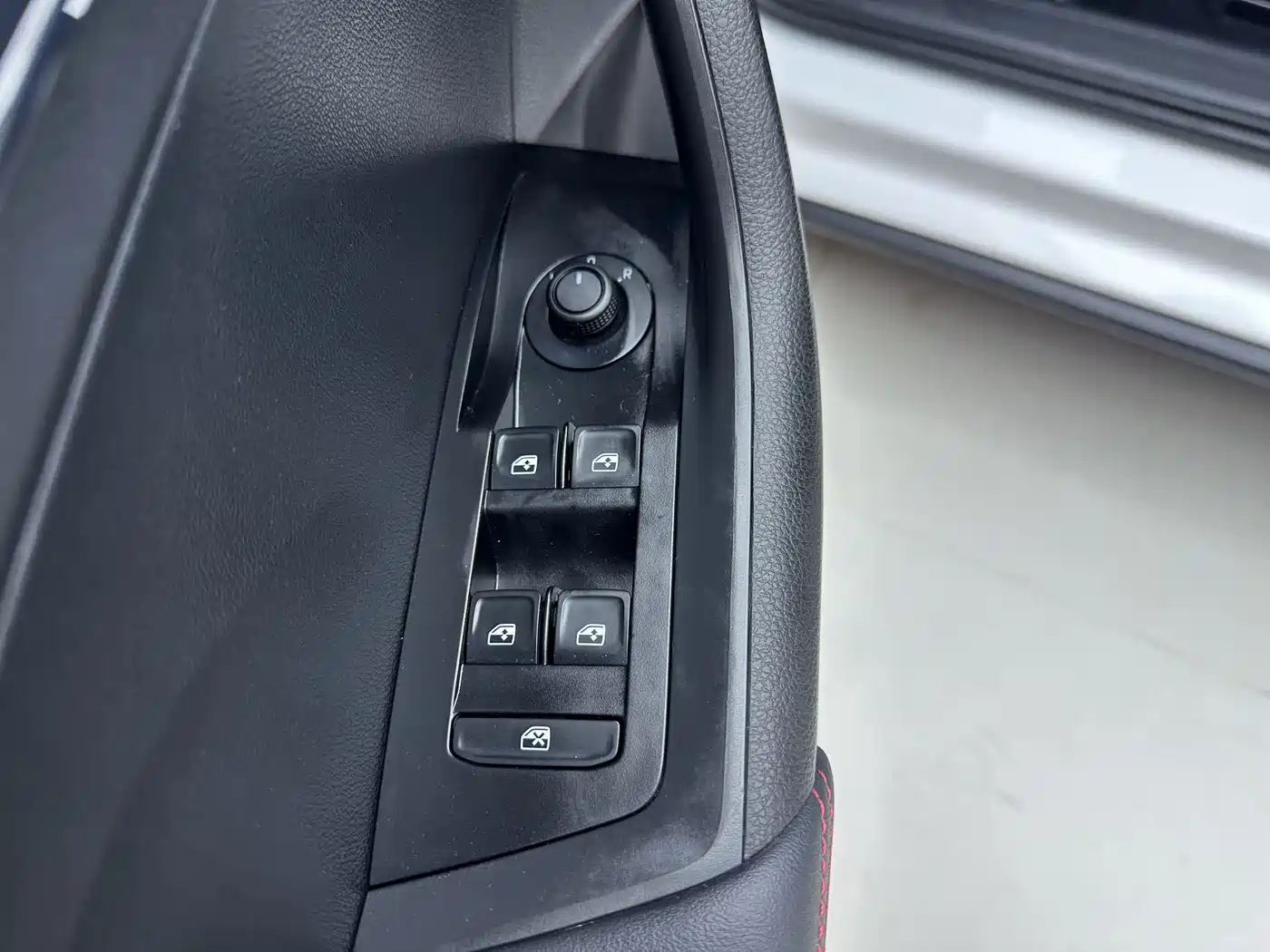 Škoda Kamiq 2022 GT 1.5L Automatic Ultimate Edition фото 20