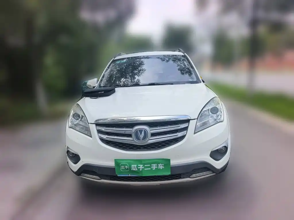 Фото 2 - Changan CS35