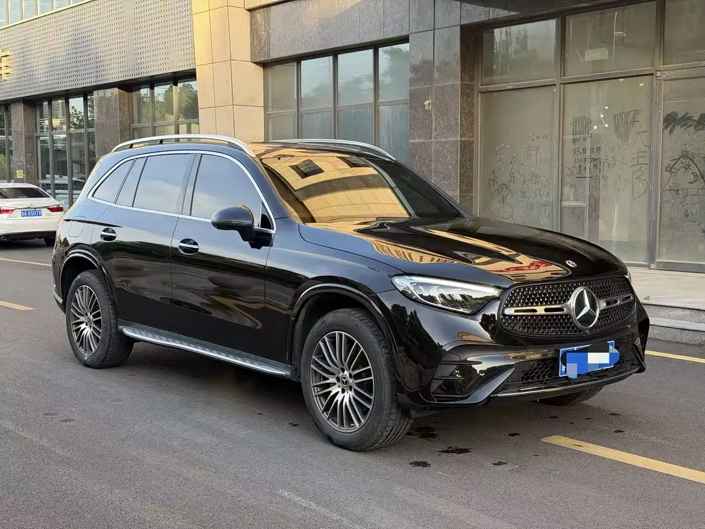 Mercedes-Benz GLC 2023 Facelift GLC 300 L 4MATIC Sport 7-Seater фото 3