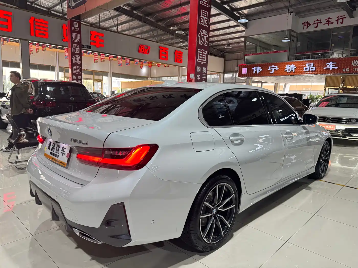 BMW 3 Series 2024 325Li M Sport Package фото 21