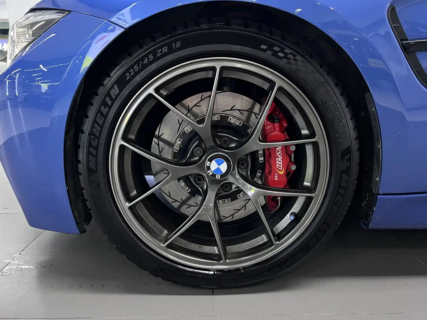 BMW 3 Series 2018 320Li M Sport Black Night Edition фото 12