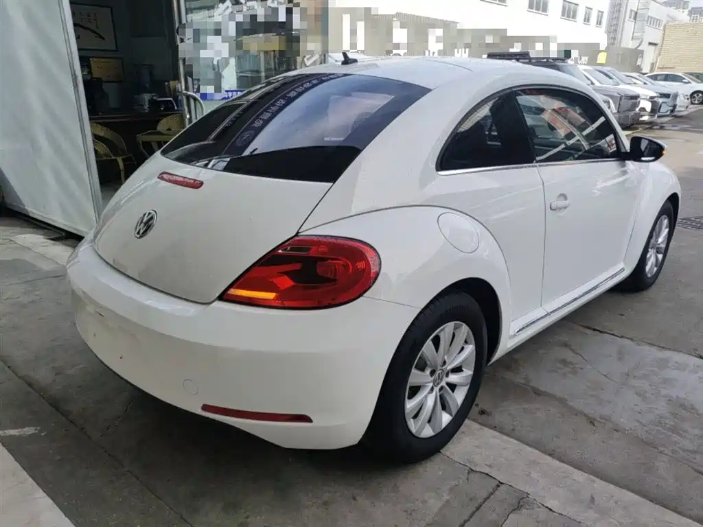 Volkswagen Beetle 2015 180TSI фото 7