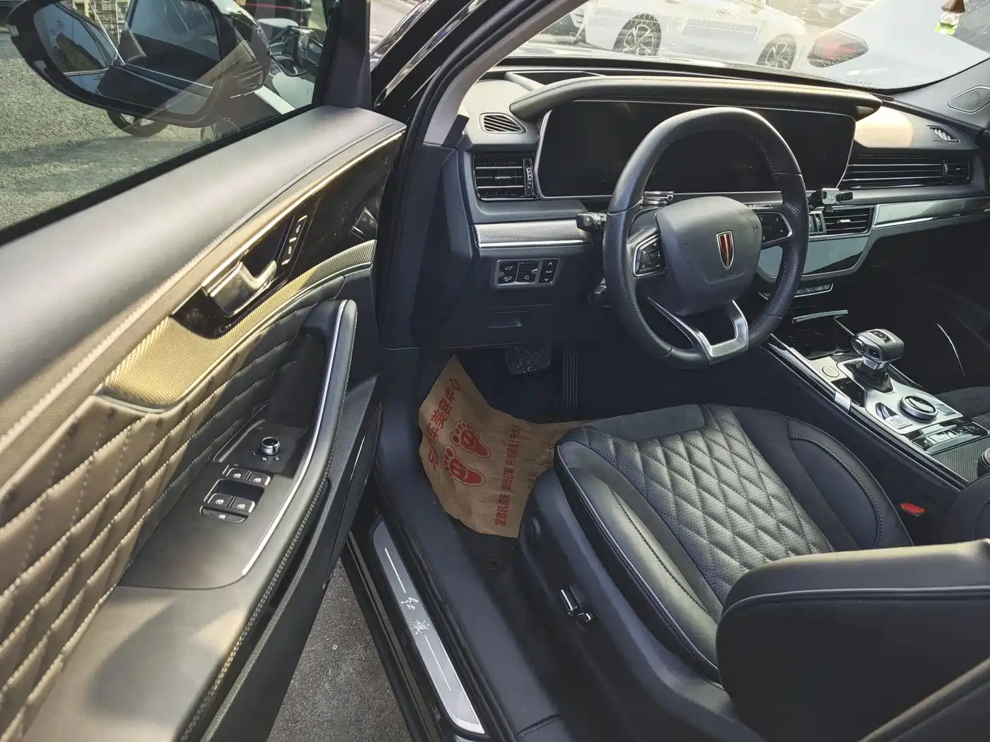 Hongqi HS5 2019 2.0T Smart Connect Enjoy 4WD Edition фото 9