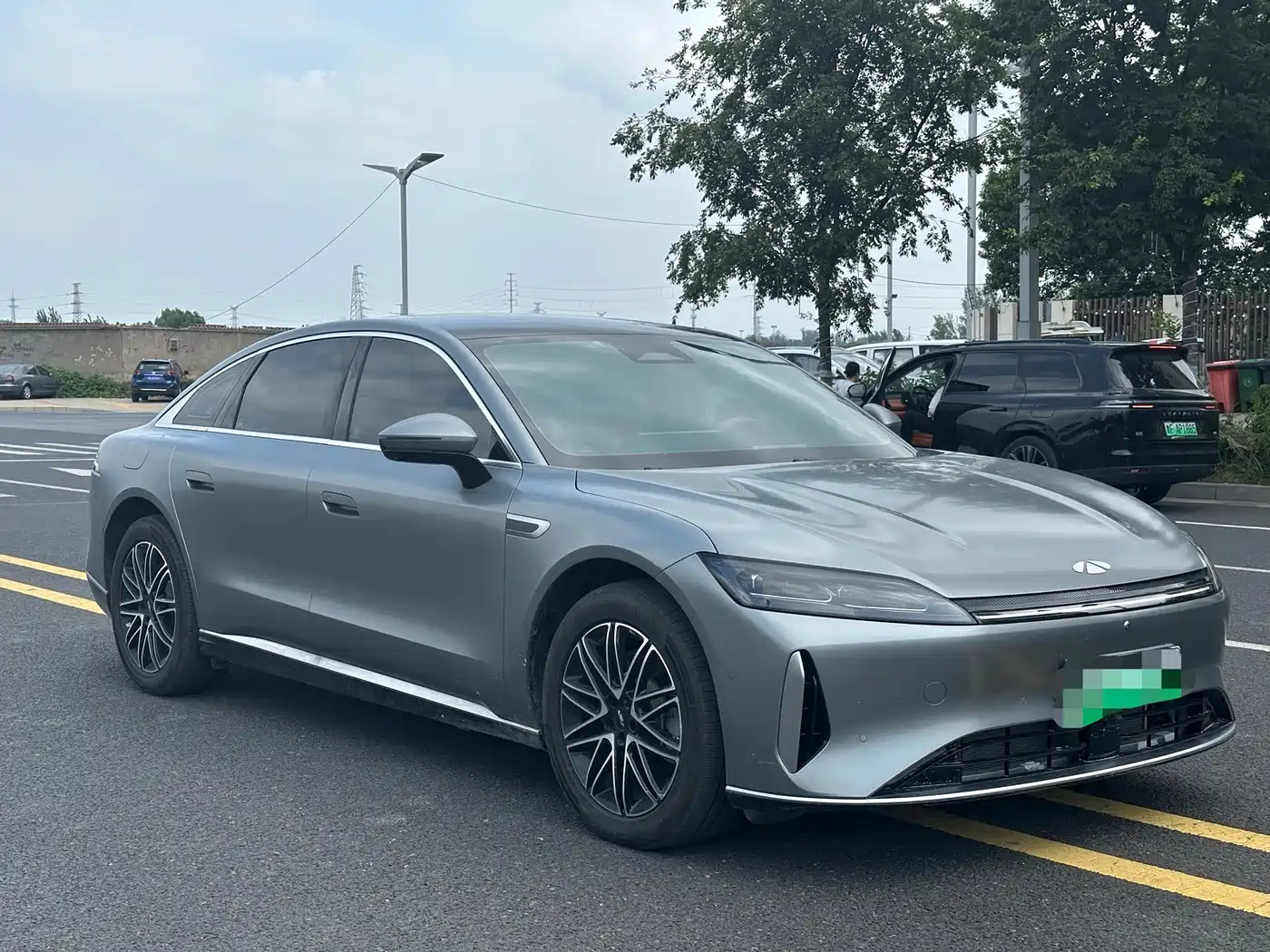 Chery Fengyun Fengyun A9L 2025 2025 Model 260 Extended Range Premium Edition
