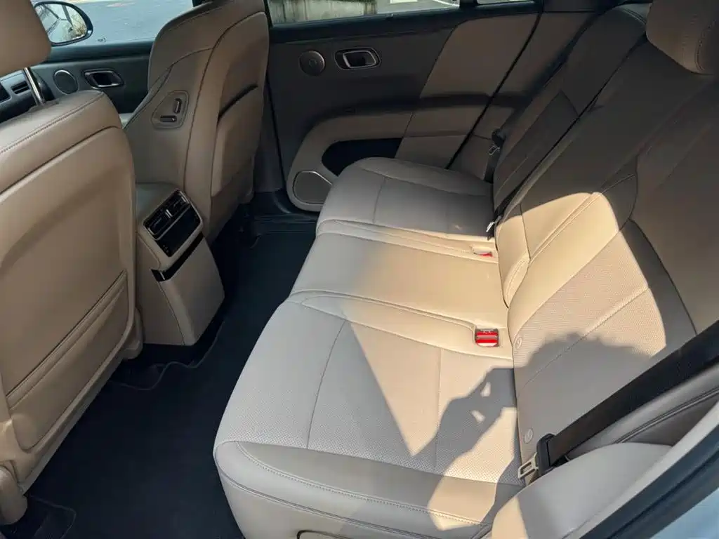 2026 Li Auto i6