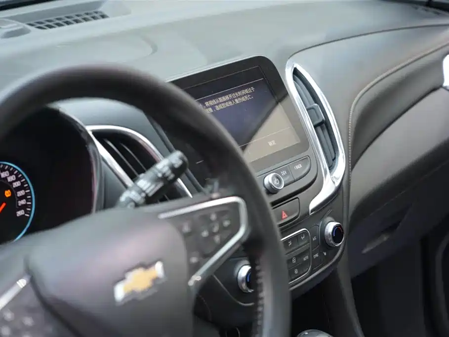 Chevrolet Equinox 2018 535T Automatic Control Edition фото 14