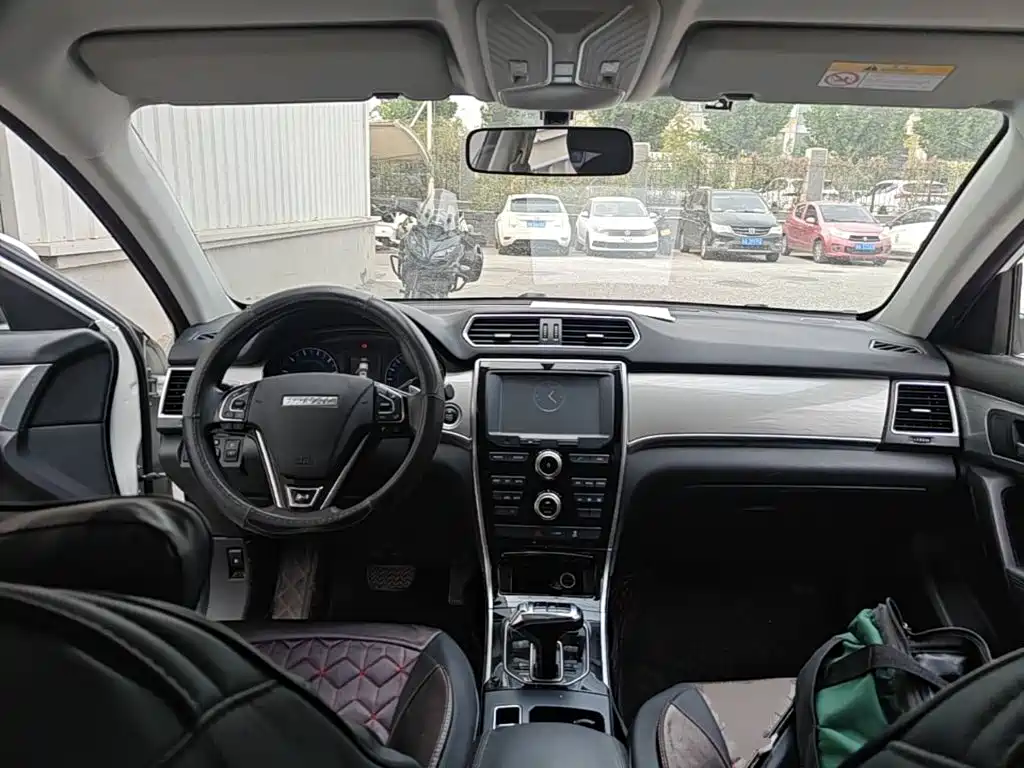 Фото 10 - Haval H2