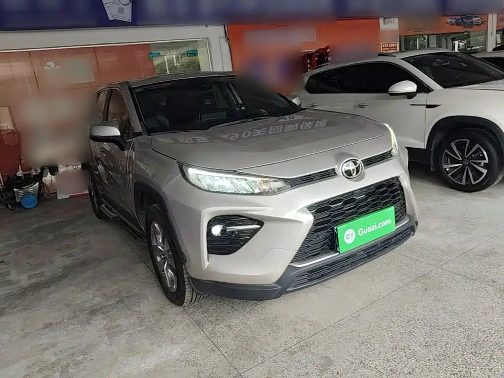 Фото 4 - Toyota Wildlander