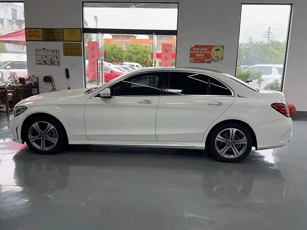 Mercedes-Benz C-Class 2019 C 260 L Sport фото 6