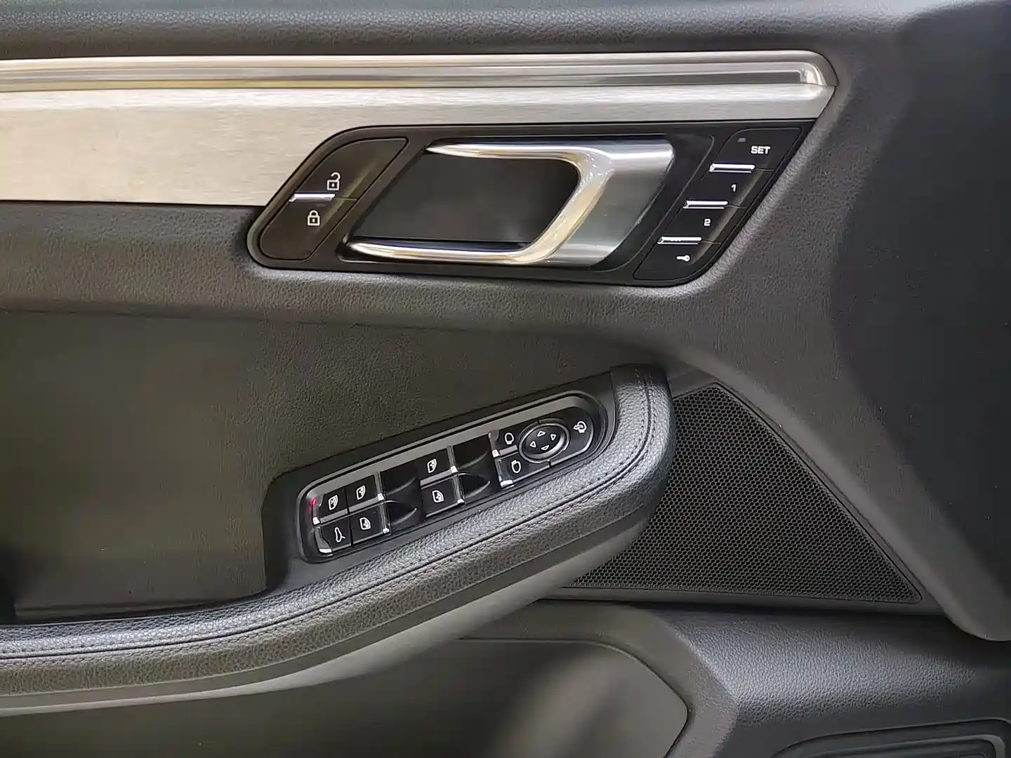 Фото 21 - Porsche Macan