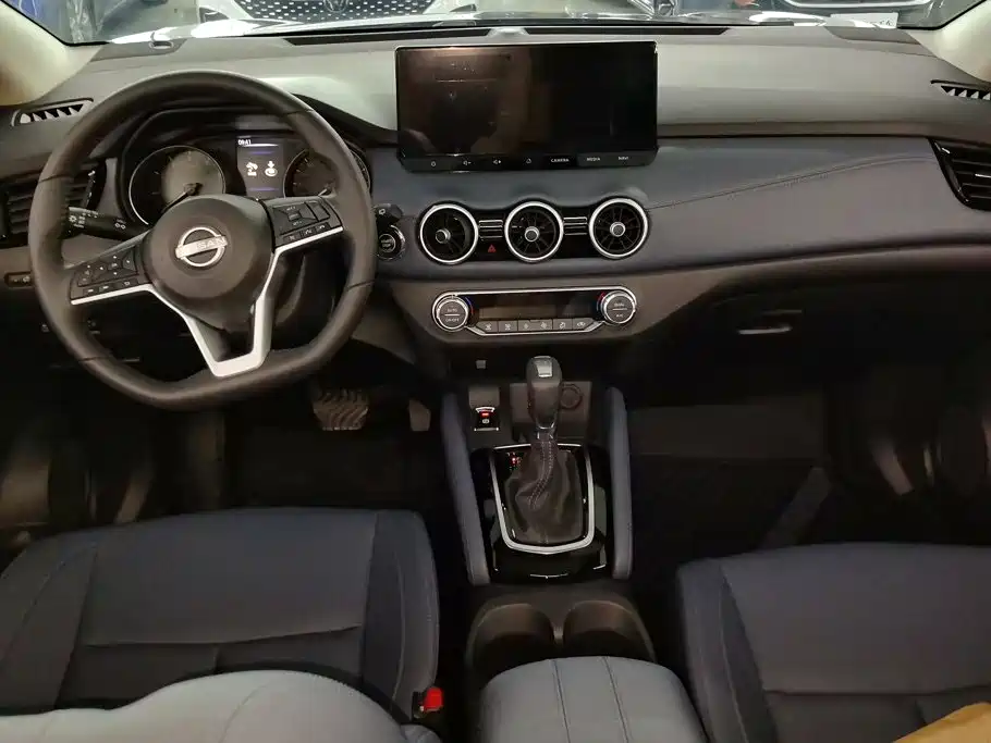 Nissan Qashqai 2025 2025 Facelift Honor 2.0L CVT XV+ Leading Edition
