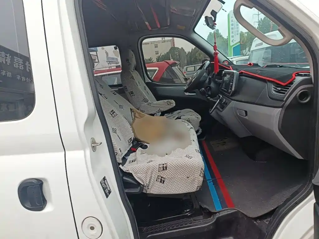 Maxus Xintu V80 2025 2023 2.0T Manual Classic Aoyun Long Wheelbase Medium Roof 6/7/8/9 Seats