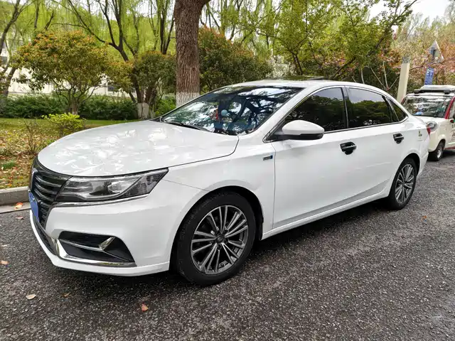 ROEWE I6