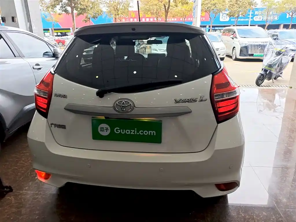 Toyota YARiS L Zhi Xuan 2016 Facelift 1.5E CVT Charming Edition фото 6