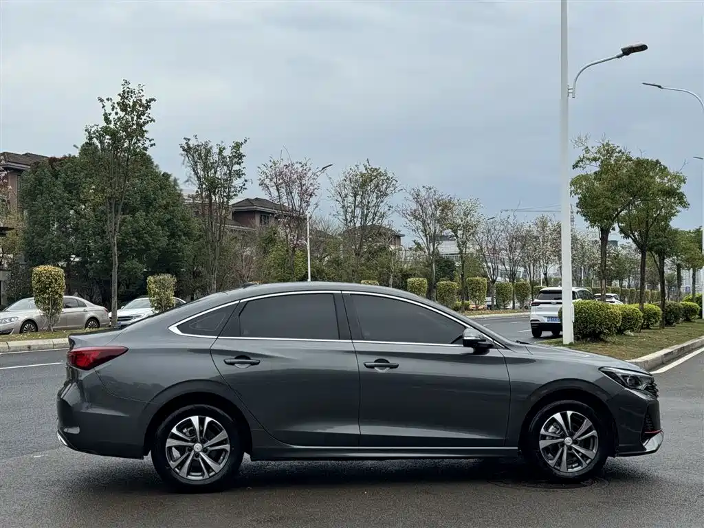 Changan Eado 2024 2023 Enjoy Edition PLUS Blue Whale NE 1.4T GDI DCT Premium Edition