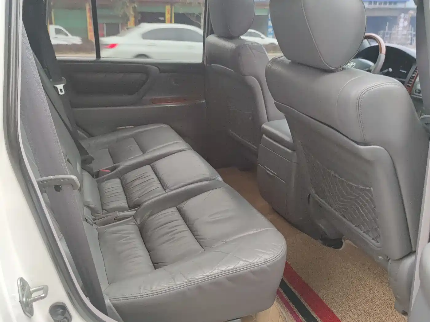 Toyota Land Cruiser 2005 Model 4.7L Automatic VX-R Luxury DVD Edition фото 13