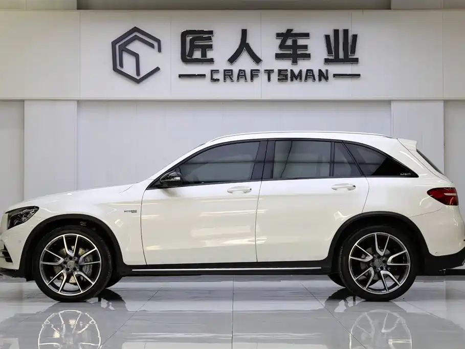 Mercedes-Benz GLC AMG 2017 AMG GLC 43 4MATIC фото 4