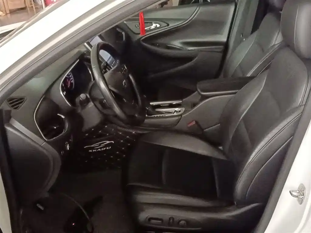 Chevrolet Malibu XL 2017 1.5T Auto Sport Edition фото 15