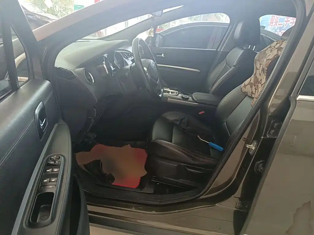 Peugeot 3008 2017 2016 1.6THP Automatic Standard Edition