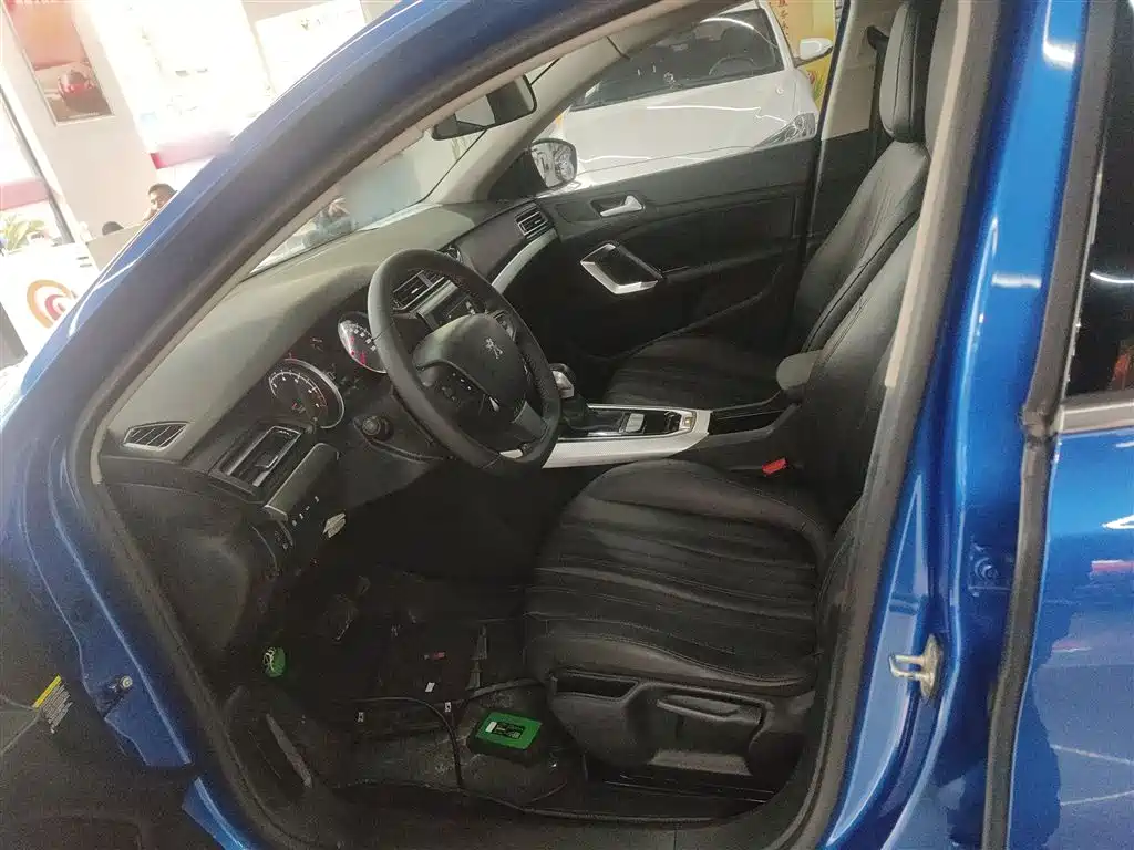 Peugeot 408 2019 350THP Automatic Luxury Edition China V фото 15