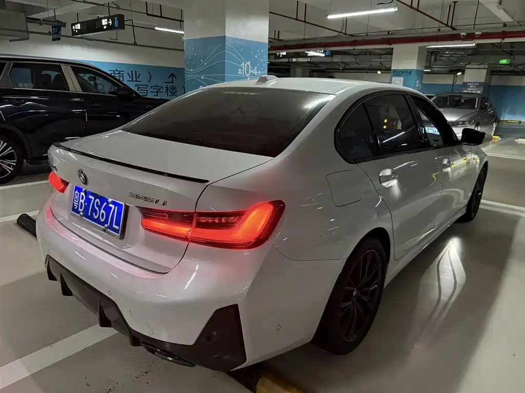 BMW 3-SERIES