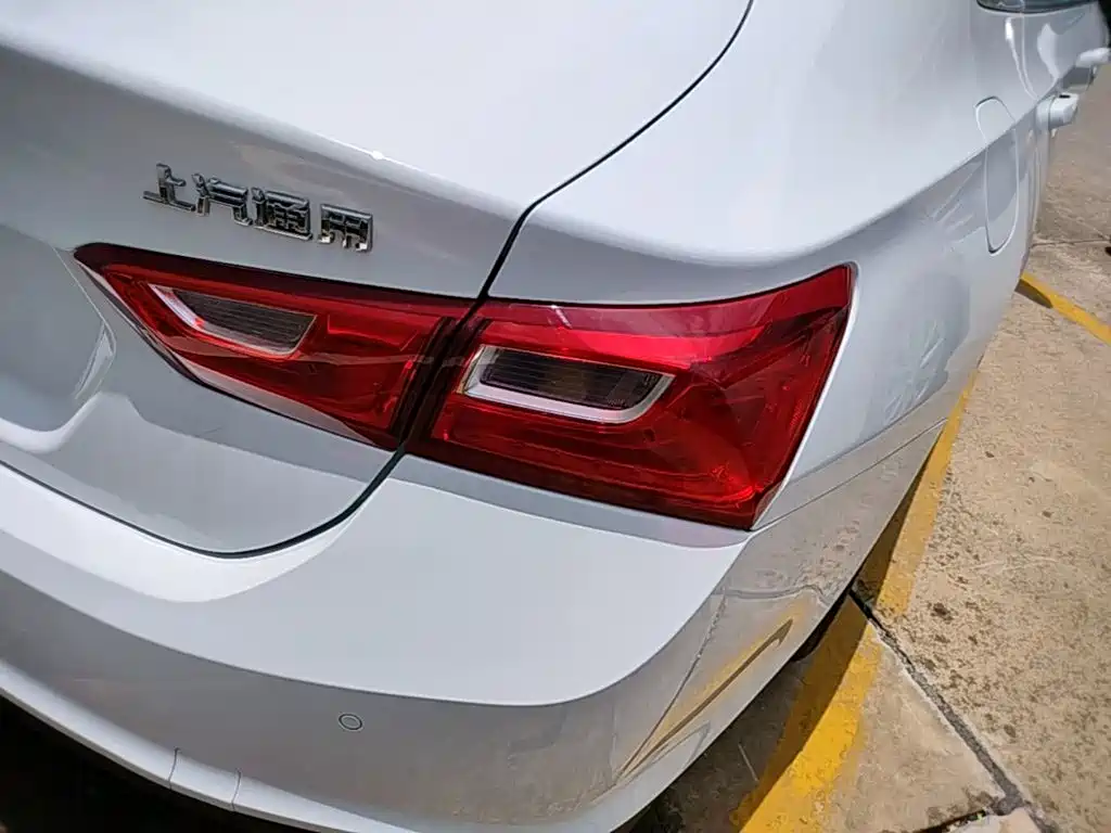 Фото 8 - Chevrolet Malibu XL