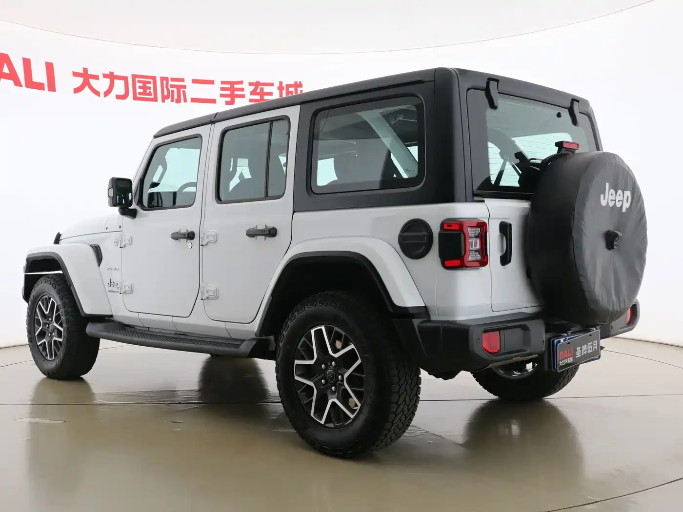 Jeep Wrangler 2024 2024 Model 2.0T Sahara Four-Door Version