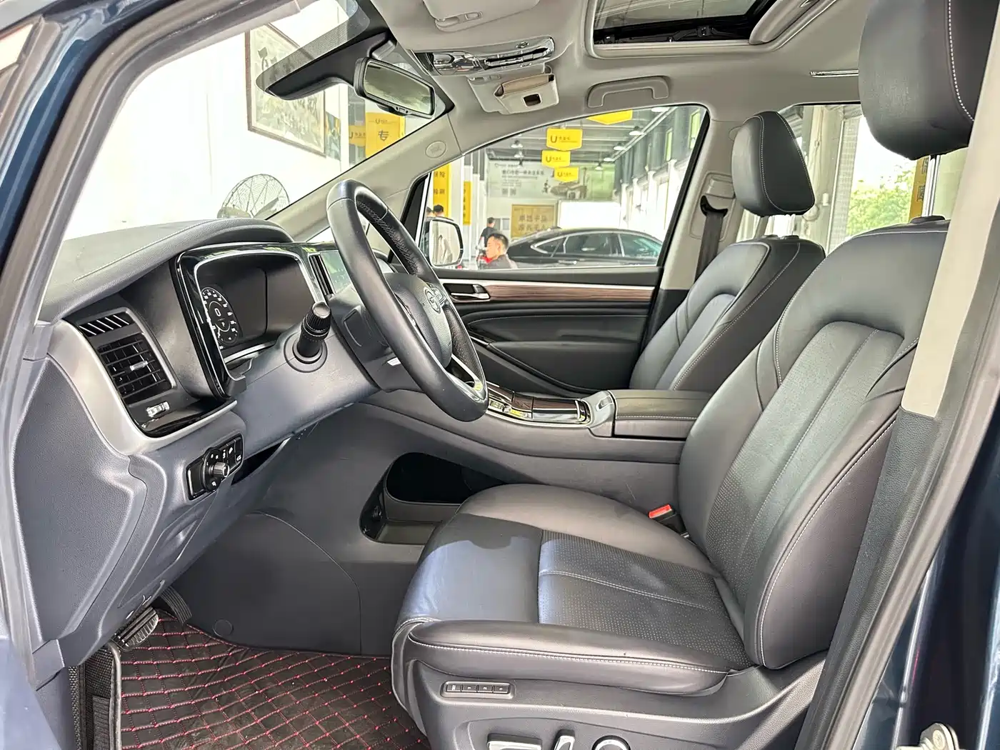 GAC Trumpchi Trumpchi M8 2021 Leading Show Series 390T Ultimate Edition фото 4