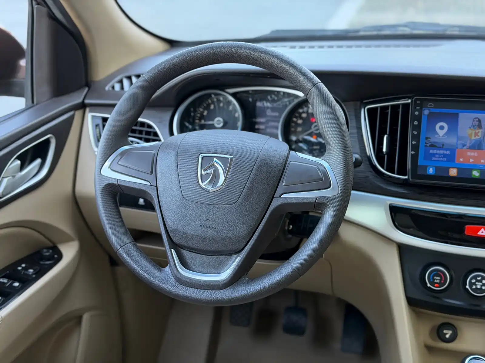 Фото 8 - Baojun 730