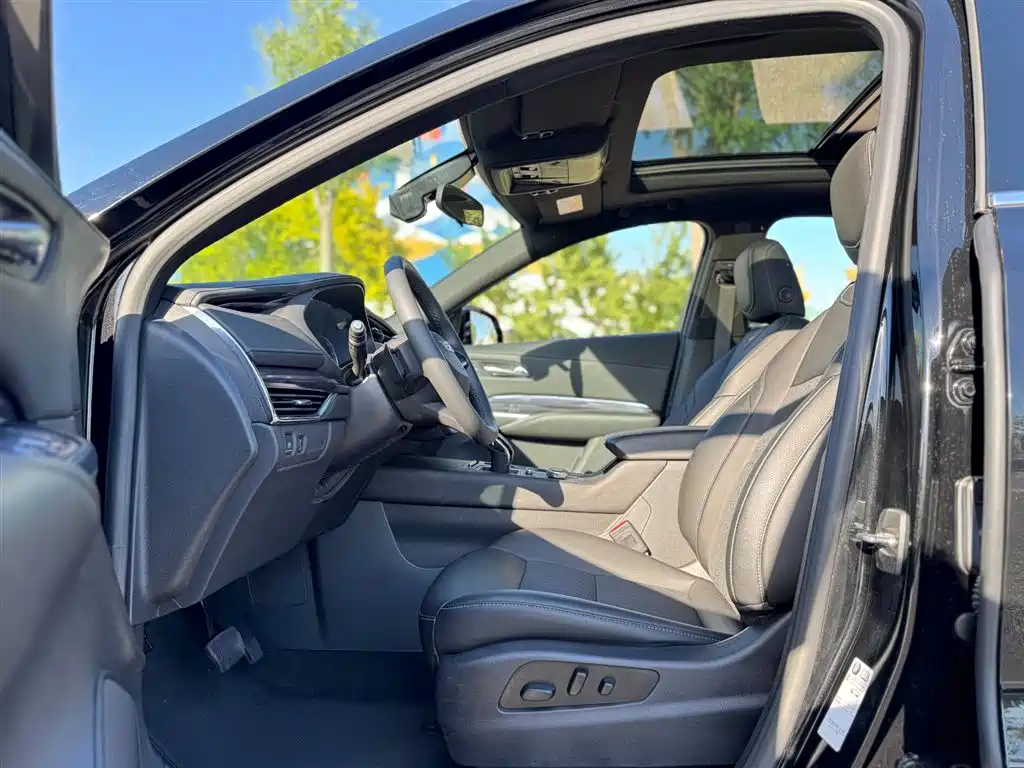 Cadillac XT4 2022 28T FWD Style фото 7