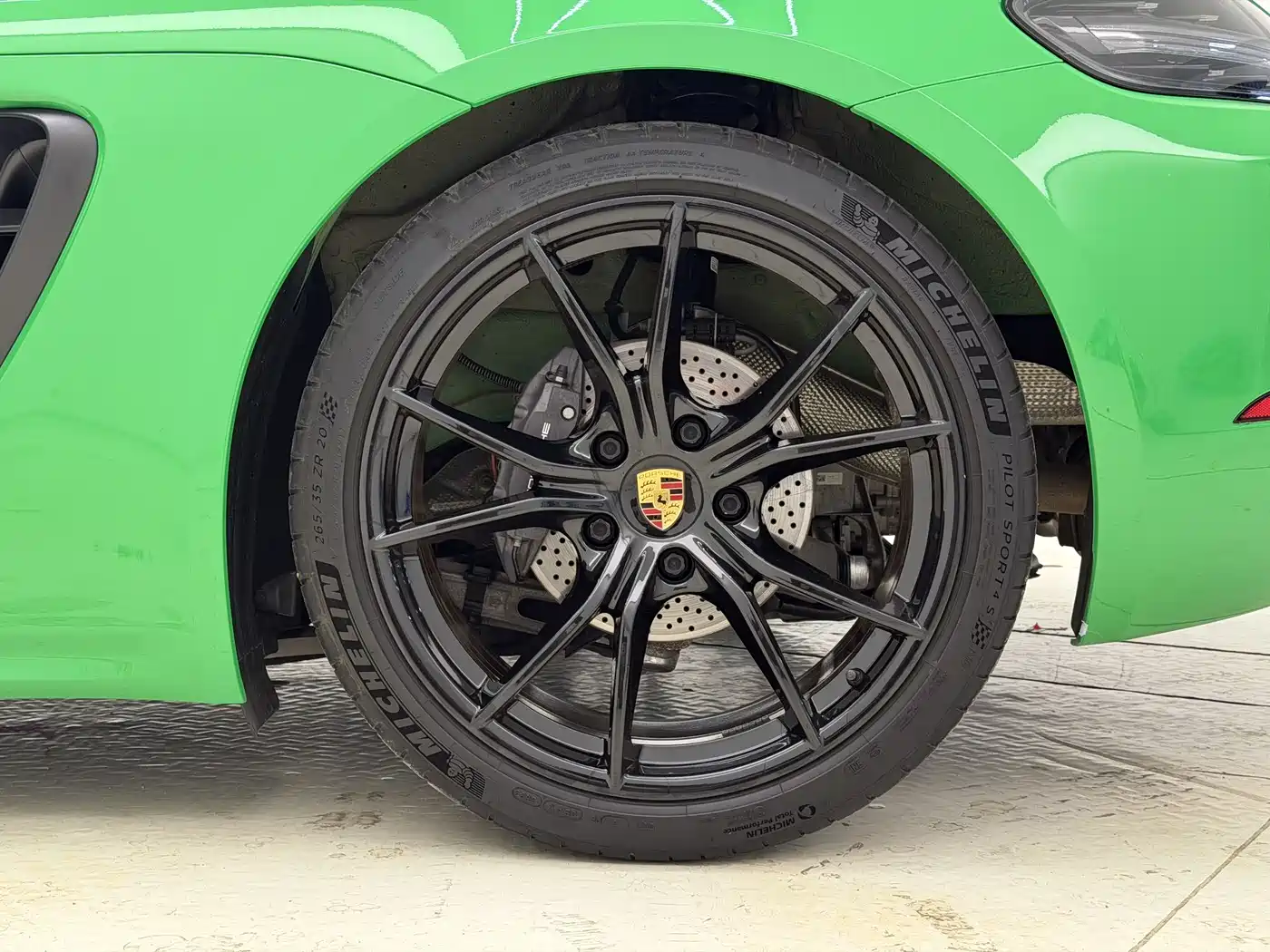 Porsche 718 2023 Boxster Style Edition 2.0T фото 16