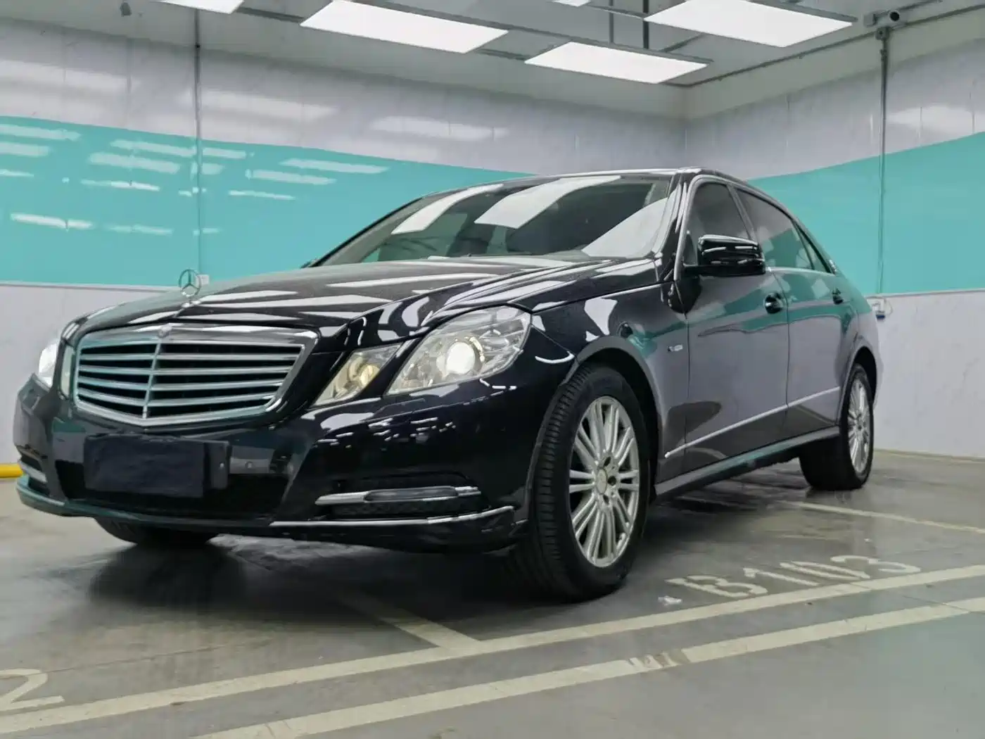 Mercedes-Benz E-Class 2012 E 260 L CGI Fashion Model